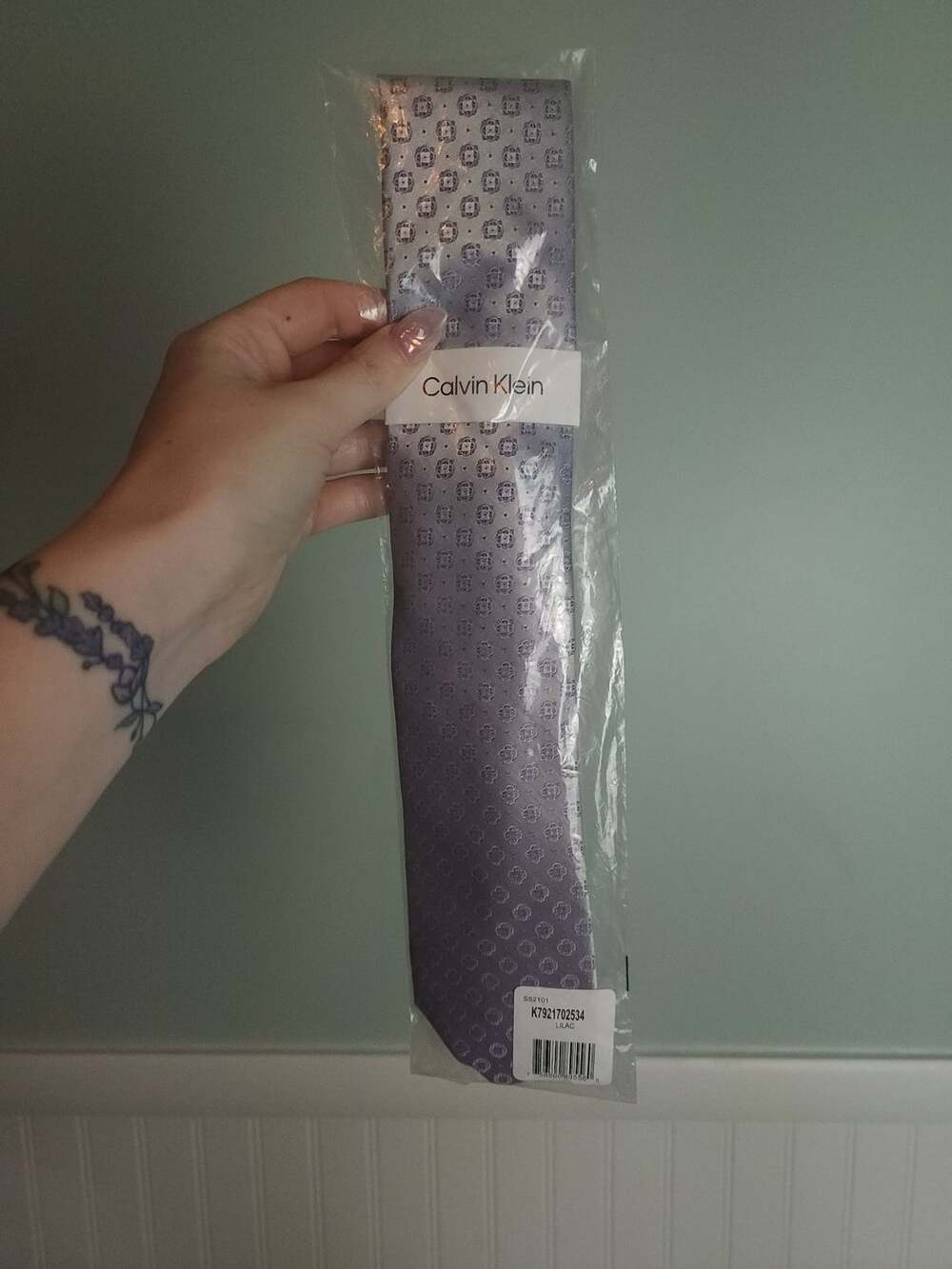 Businesscore Weddingguest Calvin Klein Men's Necktie in Lilac